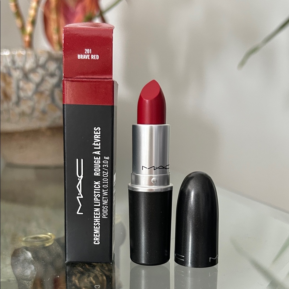 MAC Brave Red - Discontinued
